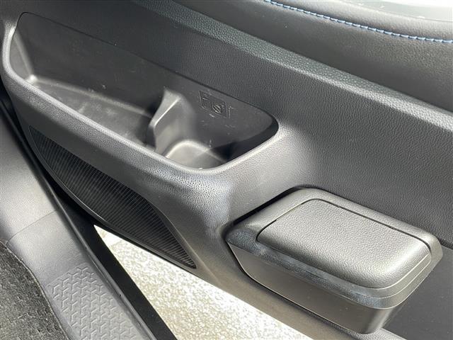 ヴォクシー Ｓ－Ｚ　純正１０．５型ディスプレイ／快適利便パッケージ（Ｈｉｇｈ）／パノラミックビューモニター／ハンズフリーＰＳ／ＣＤＤＶＤデッキ／パワーバックドア／ＢＳＭ／ＳＥＡ／アドバンスドパーク／前後ドラレコ（36枚目）