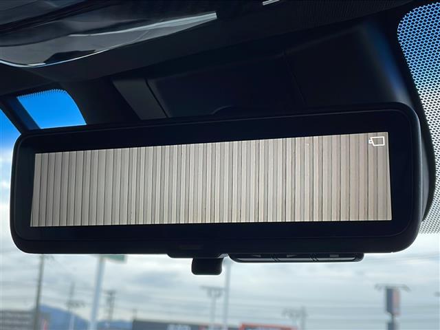 クラウンハイブリッド ＲＳアドバンス　ワンオーナー／サンルーフ／純正１２．３型ナビ／全周囲カメラ／全席パワーシート／全席シートヒーター／前席エアシート／ハンドルヒーター／ＬＥＤヘッドライト／純正ドラレコ／ＥＴＣ２．０／純正ＡＷ／スペアキー（8枚目）