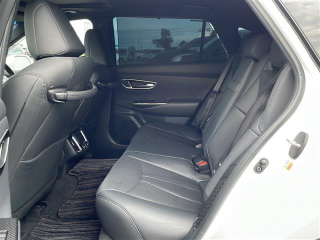 クラウンハイブリッド ＲＳアドバンス　ワンオーナー／サンルーフ／純正１２．３型ナビ／全周囲カメラ／全席パワーシート／全席シートヒーター／前席エアシート／ハンドルヒーター／ＬＥＤヘッドライト／純正ドラレコ／ＥＴＣ２．０／純正ＡＷ／スペアキー（16枚目）