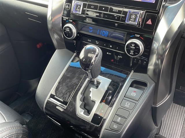 アルファード 2.5S Aパッケージ 11型ナビ/12型フリップダウンモニター/ツインムーンルーフ/ワンオーナー/バックカメラ/デジタルインナーミラー/追従式クルーズコントロール/ETC/純正17インチアルミホイール/クリアランスソナー(13枚目)