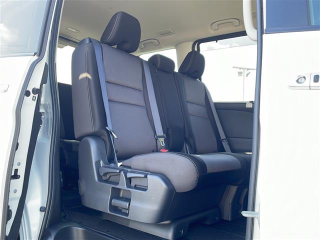 セレナ ハイウェイスターV 純正10型ナビ/プロパイロット/両側電動スライドドア/オートブレーキホールド/自動パーキングブレーキ/サンシェード/前後コーナーセンサー/LEDヘッドライト/アイドリングストップ/プッシュスタート(10枚目)