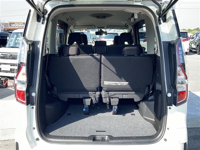 セレナ ハイウェイスターV 純正10型ナビ/プロパイロット/両側電動スライドドア/オートブレーキホールド/自動パーキングブレーキ/サンシェード/前後コーナーセンサー/LEDヘッドライト/アイドリングストップ/プッシュスタート(13枚目)