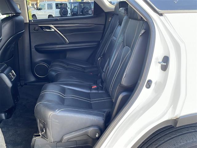 RX RX450hL 純正ナビ/全周囲カメラ/黒革シート/レーダークルコン/シートヒーター/エアシート/パワーシートメモリー機能付き/ハンドルヒーター/パワーバックドア/BSM/LKA/クリアランスソナー/三眼LED(15枚目)