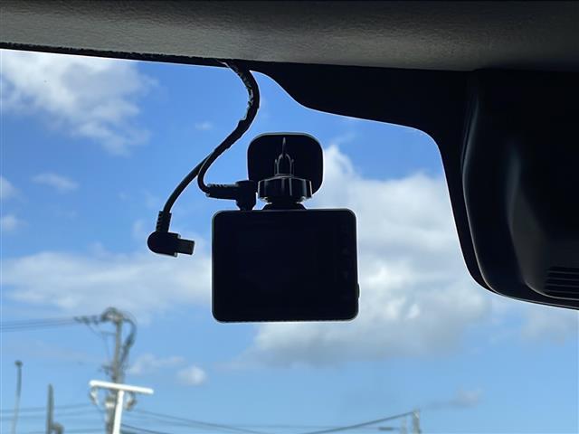 ソリオ G 衝突軽減ブレーキ/7インチナビ/バックカメラ/片側パワスラ/追従式クルコン/コーナーセンサー/レーンキープアシスト/パーキングアシスト/フルフラットシート/オートライト/ドアバイザー/スマートキー(5枚目)