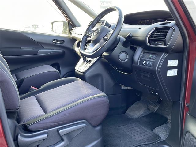 セレナ ハイウェイスター　Ｖセレクション　純正９型ナビ／１１型フリップダウンモニター／全方位カメラ／プロパイロット／追従式クルーズコントロール／デジタルインナーミラー／駐車支援／両側電動スライドドア／ＬＥＤヘッドライト／オートライト（12枚目）