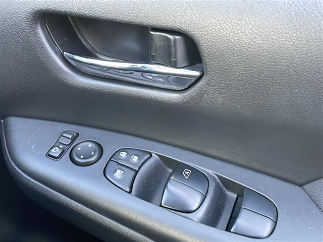 セレナ ハイウェイスター　Ｖセレクション　純正９型ナビ／１１型フリップダウンモニター／全方位カメラ／プロパイロット／追従式クルーズコントロール／デジタルインナーミラー／駐車支援／両側電動スライドドア／ＬＥＤヘッドライト／オートライト（32枚目）