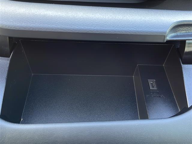 セレナ ハイウェイスター　Ｖセレクション　純正９型ナビ／１１型フリップダウンモニター／全方位カメラ／プロパイロット／追従式クルーズコントロール／デジタルインナーミラー／駐車支援／両側電動スライドドア／ＬＥＤヘッドライト／オートライト（40枚目）