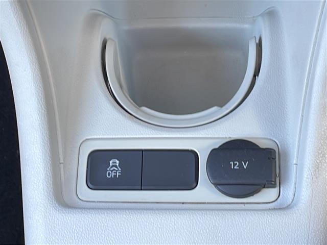 アップ！ ムーブ　アップ！　社外ナビ／バックカメラ／ＥＴＣ／クルーズコントロール／社外フロアマット／前席シートヒーター／純正１５インチアルミホイール／ハロゲンヘッドライト／スペアキー／フォグライト／リモコンキー（9枚目）