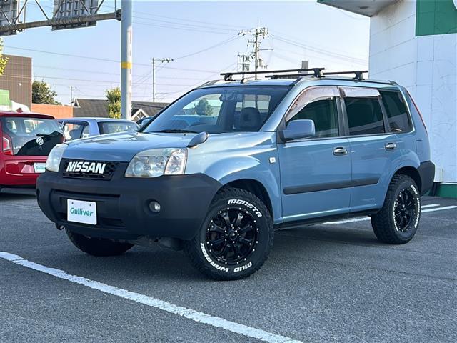 エクストレイル Ｓｔｔ　ホワイトレタータイヤ　純正ナビ　バックカメラ　ルーフキャリア　デジタルインナーミラー　ＥＴＣ２．０　純正フロアマット　社外ドラレコ　フェンダーミラー　ドアバイザー　電動格納ミラー　ハーフレザーシート（12枚目）