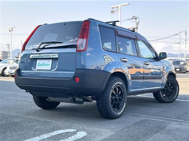 エクストレイル Ｓｔｔ　ホワイトレタータイヤ　純正ナビ　バックカメラ　ルーフキャリア　デジタルインナーミラー　ＥＴＣ２．０　純正フロアマット　社外ドラレコ　フェンダーミラー　ドアバイザー　電動格納ミラー　ハーフレザーシート（15枚目）