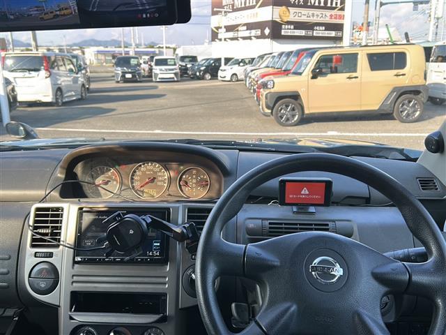 エクストレイル Ｓｔｔ　ホワイトレタータイヤ　純正ナビ　バックカメラ　ルーフキャリア　デジタルインナーミラー　ＥＴＣ２．０　純正フロアマット　社外ドラレコ　フェンダーミラー　ドアバイザー　電動格納ミラー　ハーフレザーシート（21枚目）