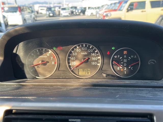 エクストレイル Ｓｔｔ　ホワイトレタータイヤ　純正ナビ　バックカメラ　ルーフキャリア　デジタルインナーミラー　ＥＴＣ２．０　純正フロアマット　社外ドラレコ　フェンダーミラー　ドアバイザー　電動格納ミラー　ハーフレザーシート（22枚目）