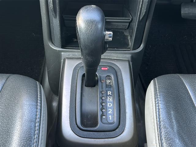 エクストレイル Ｓｔｔ　ホワイトレタータイヤ　純正ナビ　バックカメラ　ルーフキャリア　デジタルインナーミラー　ＥＴＣ２．０　純正フロアマット　社外ドラレコ　フェンダーミラー　ドアバイザー　電動格納ミラー　ハーフレザーシート（26枚目）