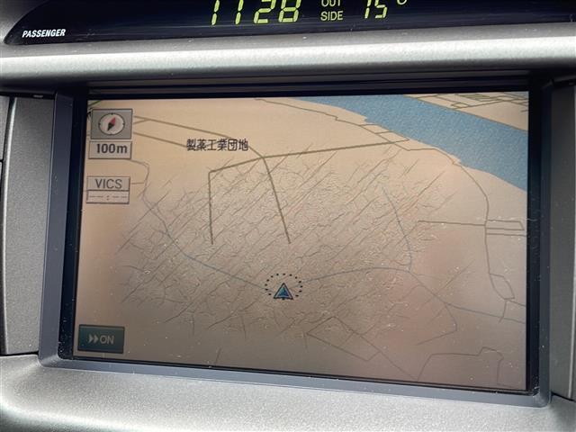 セルシオ Ｃ仕様　サンルーフ／純正フロアマット／ハーフレザーシート／前席シートヒーター／前席エアーシート／前席パワーシート／純正１６インチアルミホイール／シートメモリ／純正ドアバイザー／ラジオ／クルーズコントロール（2枚目）