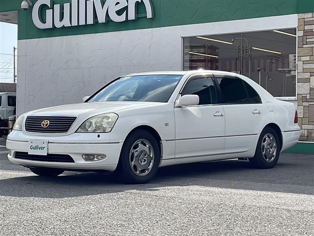 セルシオ Ｃ仕様　サンルーフ／純正フロアマット／ハーフレザーシート／前席シートヒーター／前席エアーシート／前席パワーシート／純正１６インチアルミホイール／シートメモリ／純正ドアバイザー／ラジオ／クルーズコントロール（18枚目）