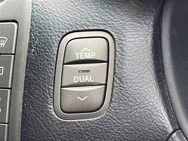 セルシオ Ｃ仕様　サンルーフ／純正フロアマット／ハーフレザーシート／前席シートヒーター／前席エアーシート／前席パワーシート／純正１６インチアルミホイール／シートメモリ／純正ドアバイザー／ラジオ／クルーズコントロール（35枚目）