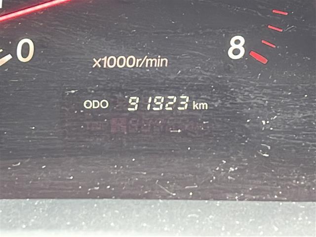 セルシオ Ｃ仕様　サンルーフ／純正フロアマット／ハーフレザーシート／前席シートヒーター／前席エアーシート／前席パワーシート／純正１６インチアルミホイール／シートメモリ／純正ドアバイザー／ラジオ／クルーズコントロール（37枚目）