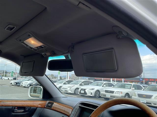 セルシオ Ｃ仕様　サンルーフ／純正フロアマット／ハーフレザーシート／前席シートヒーター／前席エアーシート／前席パワーシート／純正１６インチアルミホイール／シートメモリ／純正ドアバイザー／ラジオ／クルーズコントロール（39枚目）