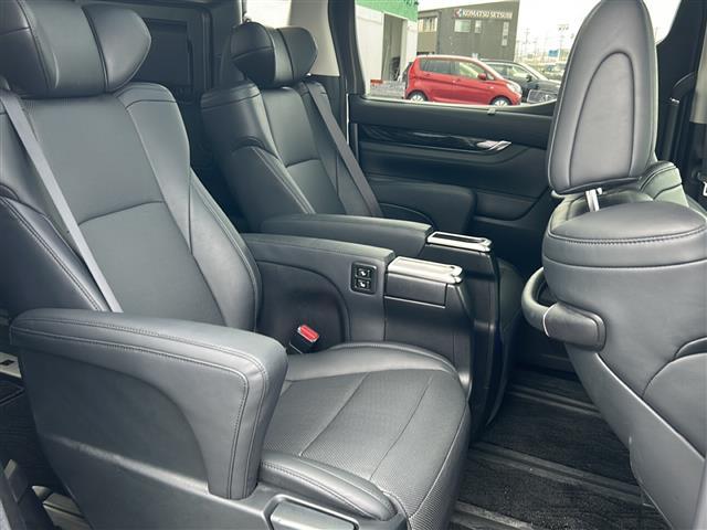 アルファード 2.5S Cパッケージ 純正9型ナビ/フリップダウン/バックカメラ/追従式クルーズコントロール/ワンオーナー/ツインムーンルーフ/純正デジタルインナーミラー/シートメモリ/前席パワーシート/パワーバックドア/ETC(26枚目)