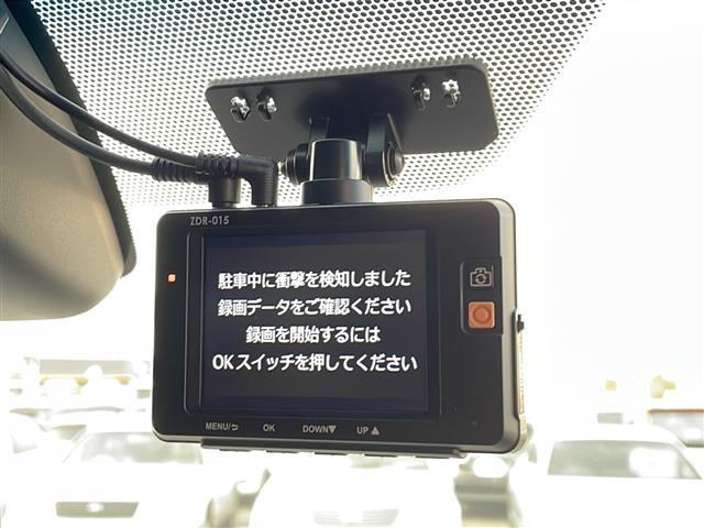 ヴェルファイア ２．５Ｚ　Ｇエディション　１１型ナビ／１０．１型フリップダウンモニター／追従式クルーズコントロール／ステアリングヒーター／前席シートヒーター／前席パワーシート／前席エアーシート／前後コーナーセンサー／両側電動スライドドア（5枚目）