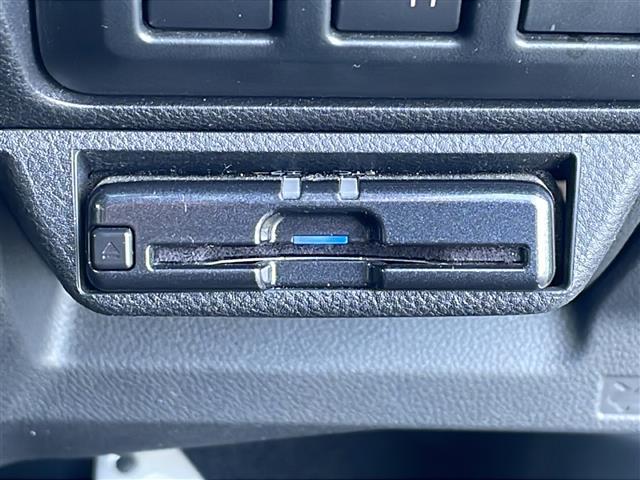 フォレスター アドバンス 社外メモリナビ/バックカメラ/追従式クルーズコントロール/ブラインドスポットモニター/パドルシフト/アイサイト/純正18インチAW/自動パーキングブレーキ/純正ドアバイザー/ステアリングヒーター(6枚目)