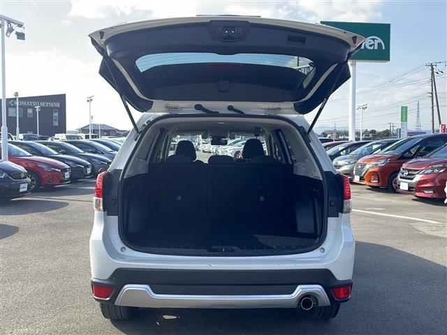 フォレスター アドバンス 社外メモリナビ/バックカメラ/追従式クルーズコントロール/ブラインドスポットモニター/パドルシフト/アイサイト/純正18インチAW/自動パーキングブレーキ/純正ドアバイザー/ステアリングヒーター(17枚目)