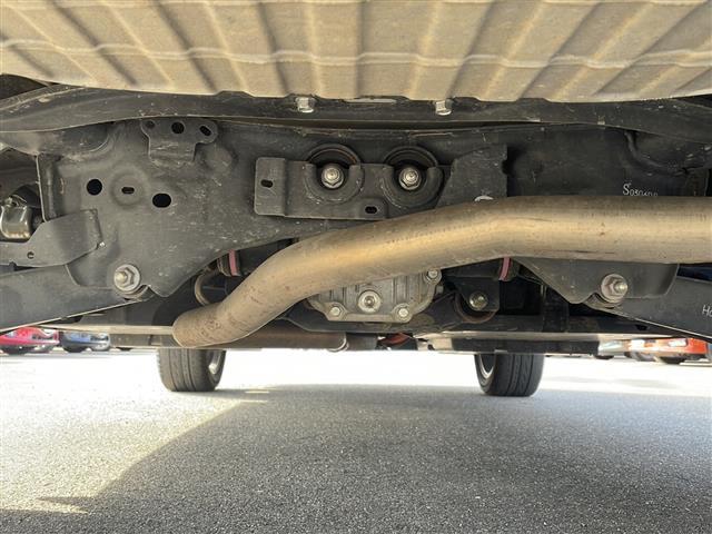 フォレスター アドバンス 社外メモリナビ/バックカメラ/追従式クルーズコントロール/ブラインドスポットモニター/パドルシフト/アイサイト/純正18インチAW/自動パーキングブレーキ/純正ドアバイザー/ステアリングヒーター(41枚目)