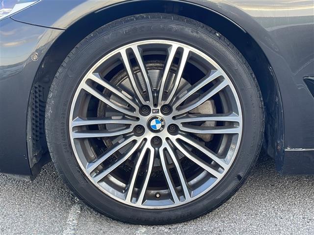 5シリーズ 523d エディション ミッション:インポッシブル 純正メモリナビ/全方位カメラ/サンルーフ/ヘッドアップディスプレイ/オートブレーキホールド/ブラインドスポットモニター/追従式クルーズコントロール/ETC/LEDヘッドライト/合皮シート/シートヒータ(28枚目)