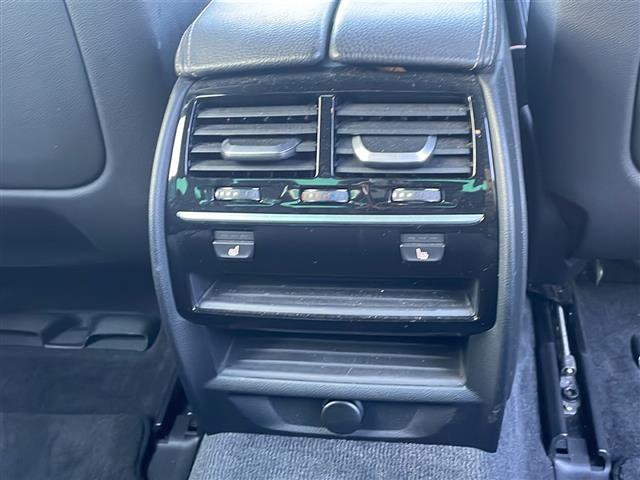 5シリーズ 523d エディション ミッション:インポッシブル 純正メモリナビ/全方位カメラ/サンルーフ/ヘッドアップディスプレイ/オートブレーキホールド/ブラインドスポットモニター/追従式クルーズコントロール/ETC/LEDヘッドライト/合皮シート/シートヒータ(33枚目)