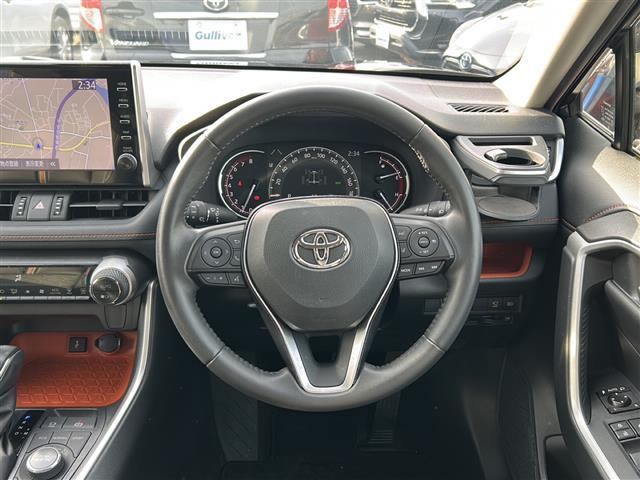 ＲＡＶ４ アドベンチャー　純正メモリナビ／４ＷＤ／全方位カメラ／追従式クルーズコントロール／ブラインドスポットモニター／前後コーナーセンサ／合皮シート／純正１９インチＡＷ／ＬＥＤヘッドライト／純正フロアマット／前席パワーシート（6枚目）
