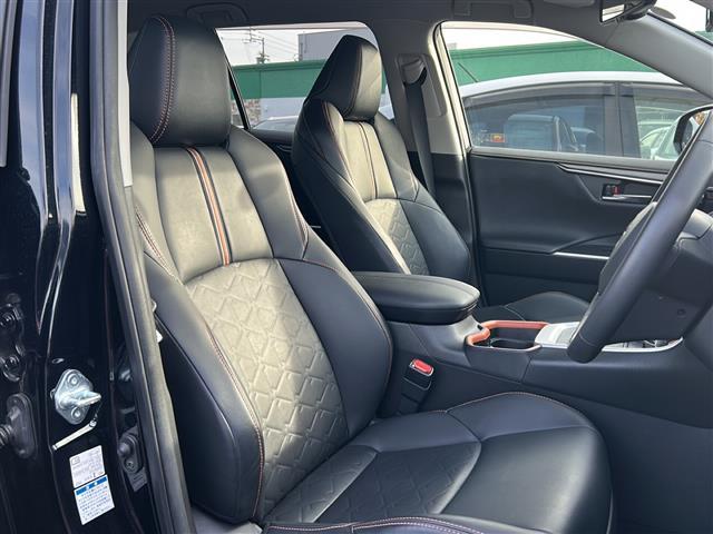 ＲＡＶ４ アドベンチャー　純正メモリナビ／４ＷＤ／全方位カメラ／追従式クルーズコントロール／ブラインドスポットモニター／前後コーナーセンサ／合皮シート／純正１９インチＡＷ／ＬＥＤヘッドライト／純正フロアマット／前席パワーシート（7枚目）