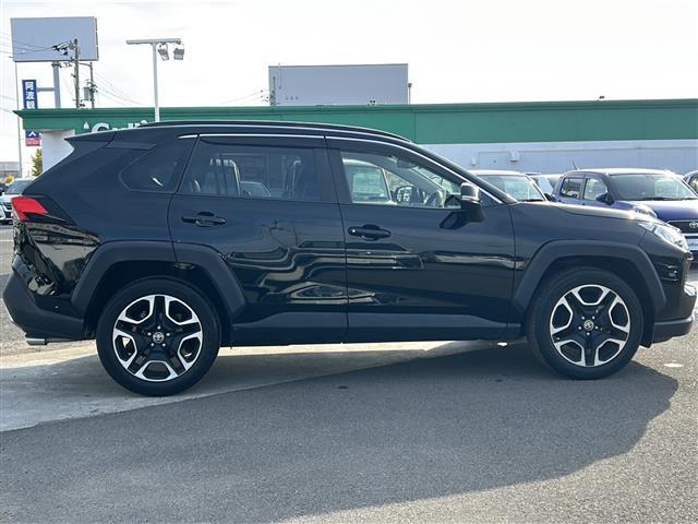 ＲＡＶ４ アドベンチャー　純正メモリナビ／４ＷＤ／全方位カメラ／追従式クルーズコントロール／ブラインドスポットモニター／前後コーナーセンサ／合皮シート／純正１９インチＡＷ／ＬＥＤヘッドライト／純正フロアマット／前席パワーシート（14枚目）