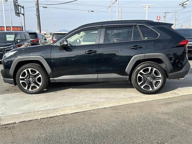 ＲＡＶ４ アドベンチャー　純正メモリナビ／４ＷＤ／全方位カメラ／追従式クルーズコントロール／ブラインドスポットモニター／前後コーナーセンサ／合皮シート／純正１９インチＡＷ／ＬＥＤヘッドライト／純正フロアマット／前席パワーシート（15枚目）