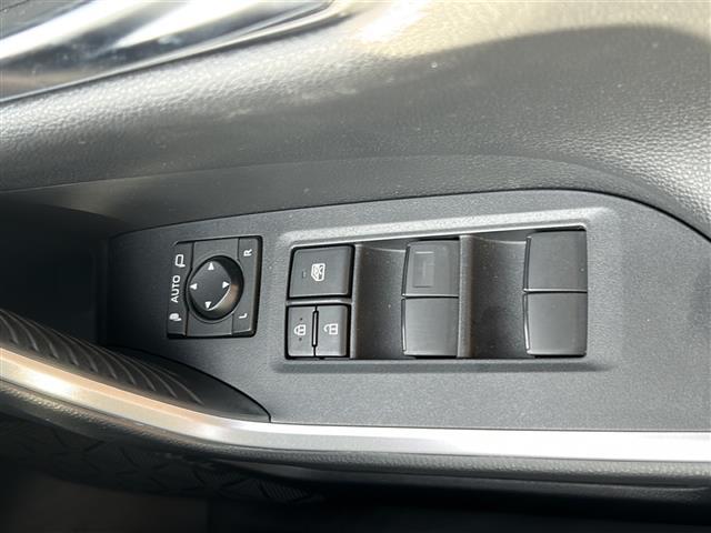 ＲＡＶ４ アドベンチャー　純正メモリナビ／４ＷＤ／全方位カメラ／追従式クルーズコントロール／ブラインドスポットモニター／前後コーナーセンサ／合皮シート／純正１９インチＡＷ／ＬＥＤヘッドライト／純正フロアマット／前席パワーシート（31枚目）