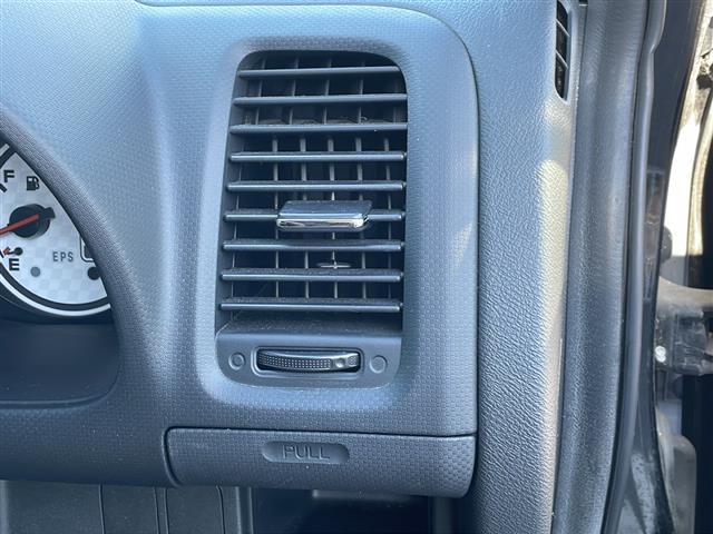 モビリオスパイク AタイプLパッケージ ターボ/純正オーディオ/MD/純正14インチアルミホイール/純正ドアバイザー/電動格納ミラー/フルフラットシート/フォグライト/ダブルエアバック/キセノンヘッドライト/両側スライドドア/スペアキー(33枚目)