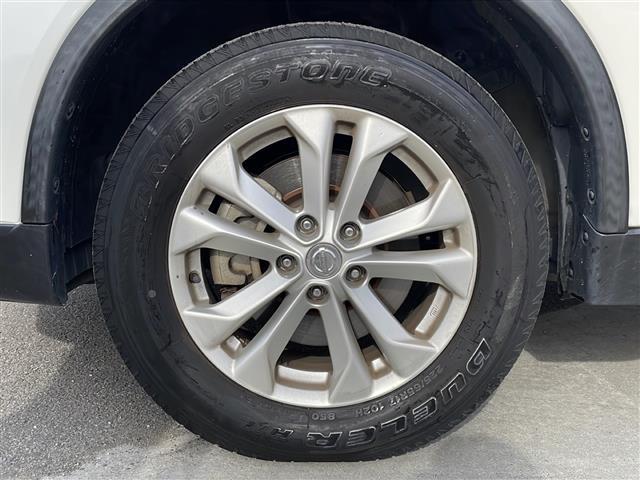 エクストレイル 20Xtt エマージェンシーブレーキパッケージ 純正SDナビ/全方位カメラ/4WD/前後コーナーセンサー/追従式クルーズコントロール/ドライブレコーダー/純正17インチAW/合皮シート/前席シートヒーター/LEDヘッドライト/純正フロアマット(38枚目)