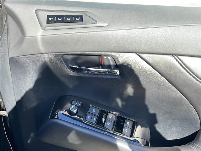 ヴェルファイア 2.5Z Gエディション 純正10.5型ナビ/バックカメラ/追従式クルコン/合皮シート/デジタルインナーミラー/シートヒーター/エアーシート/パワーシート/BSM/コーナーセンサー/三眼LEDヘッドライト/ビルトインETC(8枚目)