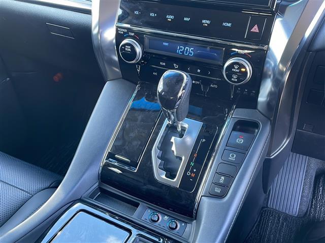 ヴェルファイア 2.5Z Gエディション 純正10.5型ナビ/バックカメラ/追従式クルコン/合皮シート/デジタルインナーミラー/シートヒーター/エアーシート/パワーシート/BSM/コーナーセンサー/三眼LEDヘッドライト/ビルトインETC(10枚目)