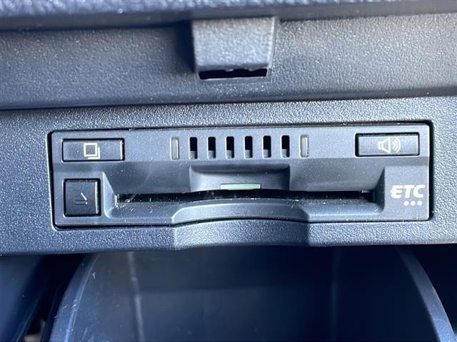 ヴェルファイア 2.5Z Gエディション 純正10.5型ナビ/バックカメラ/追従式クルコン/合皮シート/デジタルインナーミラー/シートヒーター/エアーシート/パワーシート/BSM/コーナーセンサー/三眼LEDヘッドライト/ビルトインETC(13枚目)