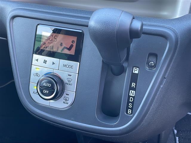 パッソ モーダ S 純正ナビ/バックカメラ/LEDヘッドライト/プッシュスタート/電動格納ミラー/ドアバイザー/純正フロアマット/スマートキー/スペアキー/ダブルエアバック/盗難防止装置/新車時保証書/取扱説明書(5枚目)