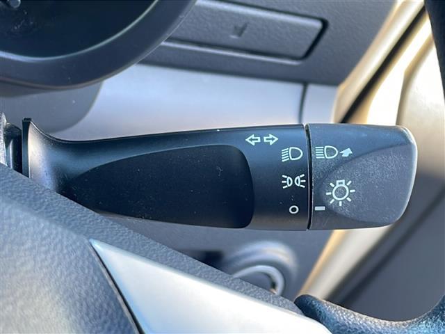 パッソ モーダ S 純正ナビ/バックカメラ/LEDヘッドライト/プッシュスタート/電動格納ミラー/ドアバイザー/純正フロアマット/スマートキー/スペアキー/ダブルエアバック/盗難防止装置/新車時保証書/取扱説明書(30枚目)