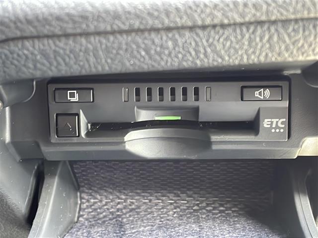 マークX 250G Fパッケージ 純正ナビ/バックカメラ/レーダークルーズコントロール/ETC/純正フロアマット/ステアリングスイッチ/フルオートパワーウィンドウ/電動格納ミラー/キセノンヘッドライト/オートライト/取扱説明書(4枚目)