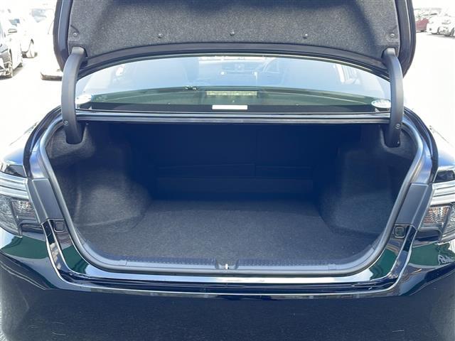 マークX 250G Fパッケージ 純正ナビ/バックカメラ/レーダークルーズコントロール/ETC/純正フロアマット/ステアリングスイッチ/フルオートパワーウィンドウ/電動格納ミラー/キセノンヘッドライト/オートライト/取扱説明書(13枚目)