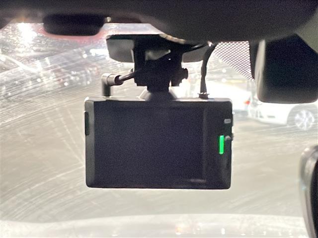 ＵＸ ＵＸ２５０ｈ　アーバンエレガンス　本革シート　ドライブレコーダーＤＣ－ＤＲ６５２　　純正ＳＤナビゲーション　ＣＤ　ＤＶＤ　フルセグ　Ｂｌｕｅｔｏｏｔｈ　プリクラッシュセーフティ　レーダークルーズコントロール　パノラミックビューモニター（5枚目）