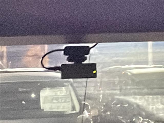 ＵＸ ＵＸ２５０ｈ　アーバンエレガンス　本革シート　ドライブレコーダーＤＣ－ＤＲ６５２　　純正ＳＤナビゲーション　ＣＤ　ＤＶＤ　フルセグ　Ｂｌｕｅｔｏｏｔｈ　プリクラッシュセーフティ　レーダークルーズコントロール　パノラミックビューモニター（6枚目）