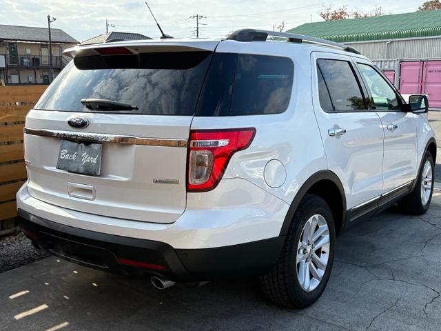 エクスプローラー XLT エコブースト ディーラー車 ナビ 地デジフルセグ レザーシート シートヒーター パワーシート ブルートゥースオーディオ USB バックサイドフロントカメラ ETC クルーズコントロール ブライドスポット(5枚目)
