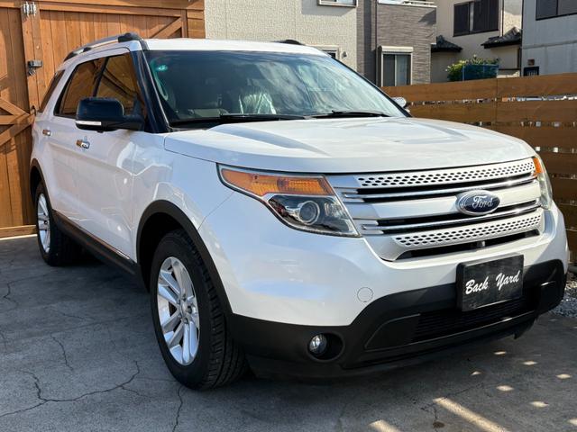 エクスプローラー XLT エコブースト ディーラー車 ナビ 地デジフルセグ レザーシート シートヒーター パワーシート ブルートゥースオーディオ USB バックサイドフロントカメラ ETC クルーズコントロール ブライドスポット(9枚目)