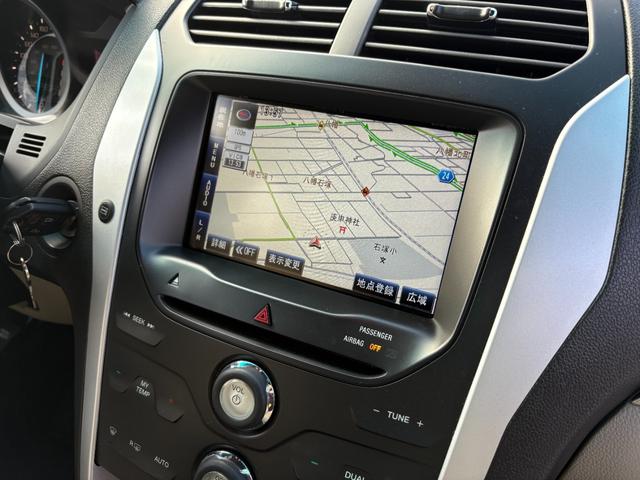 エクスプローラー XLT エコブースト ディーラー車 ナビ 地デジフルセグ レザーシート シートヒーター パワーシート ブルートゥースオーディオ USB バックサイドフロントカメラ ETC クルーズコントロール ブライドスポット(13枚目)