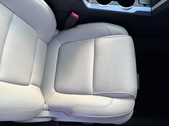 エクスプローラー XLT エコブースト ディーラー車 ナビ 地デジフルセグ レザーシート シートヒーター パワーシート ブルートゥースオーディオ USB バックサイドフロントカメラ ETC クルーズコントロール ブライドスポット(17枚目)