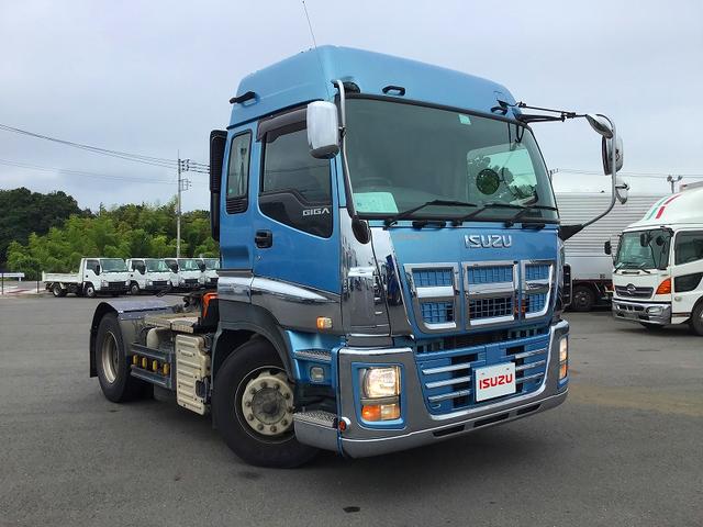 トラクタ 7MT・SHOSHIN製カプラ・第五輪荷重9.700kg・エアサス・ハイルーフ・助手席側電格ミラー・ベット付・距離262.000km・取説・保証書(4枚目)